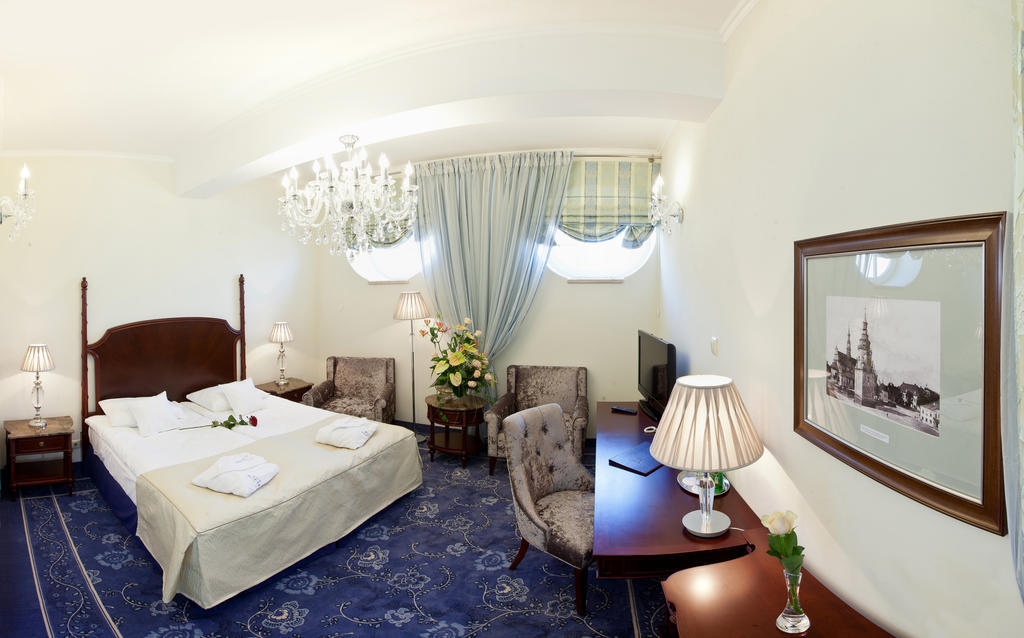 Hotel Willa Hueta Kielce Pokoj fotografie