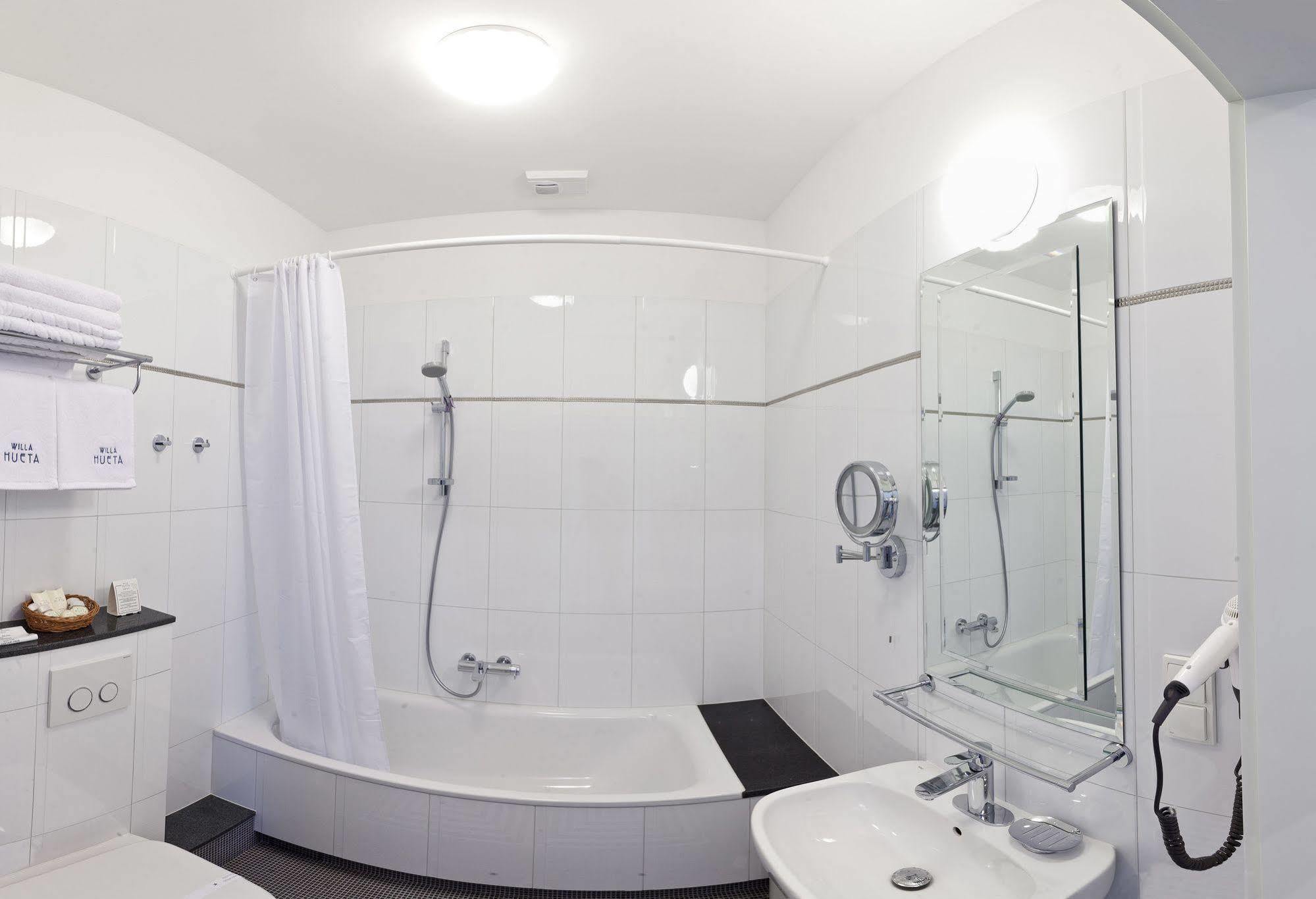 Hotel Willa Hueta Kielce Exteriér fotografie