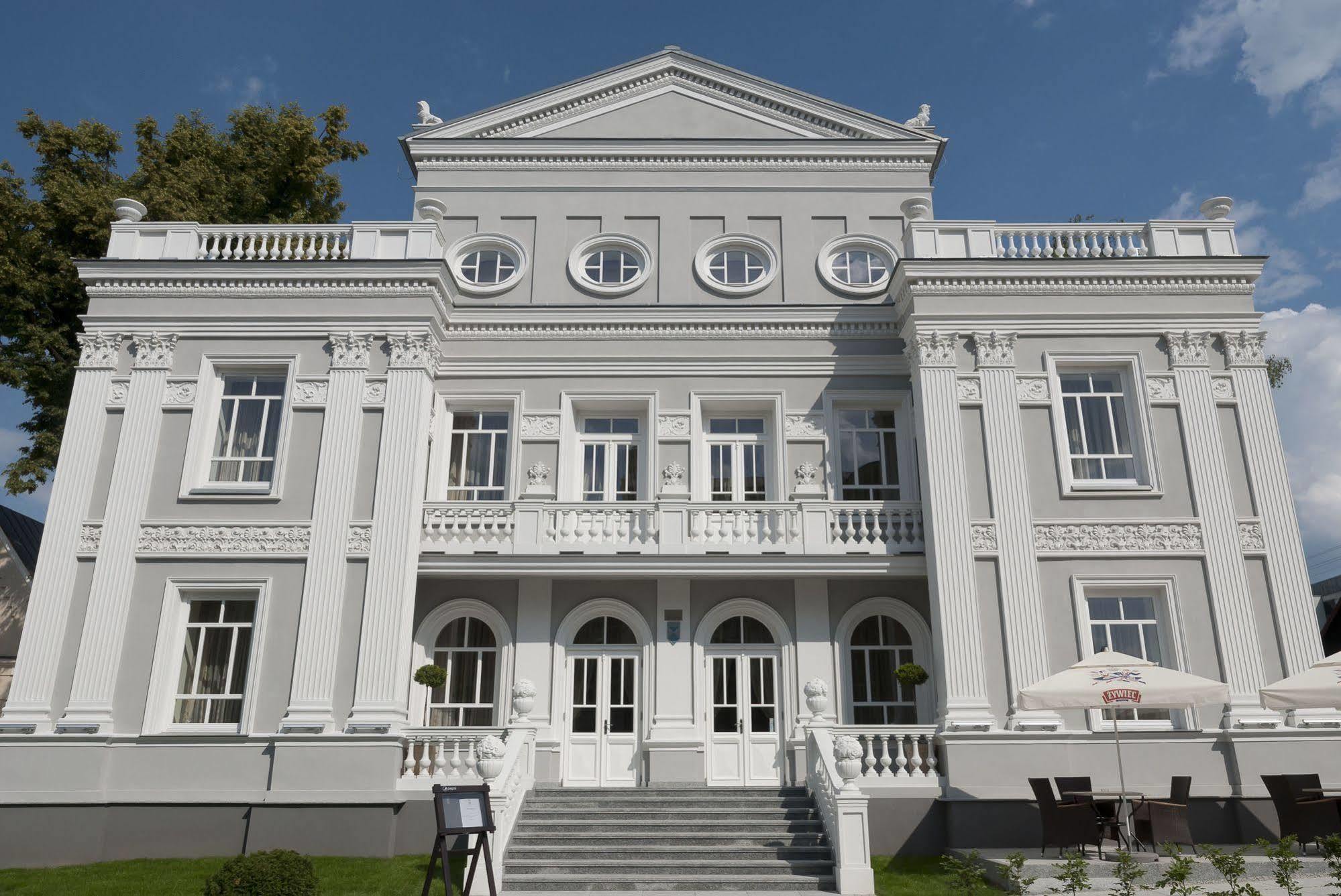 Hotel Willa Hueta Kielce Exteriér fotografie